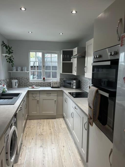 15 Min Drive To Airport 20 Min To Loch Lomond And City Center Old Kilpatrick 외부 사진