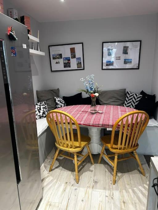15 Min Drive To Airport 20 Min To Loch Lomond And City Center Old Kilpatrick 외부 사진