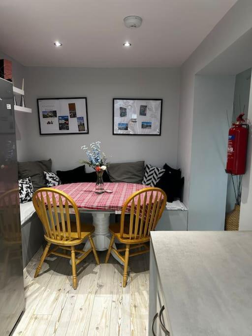 15 Min Drive To Airport 20 Min To Loch Lomond And City Center Old Kilpatrick 외부 사진